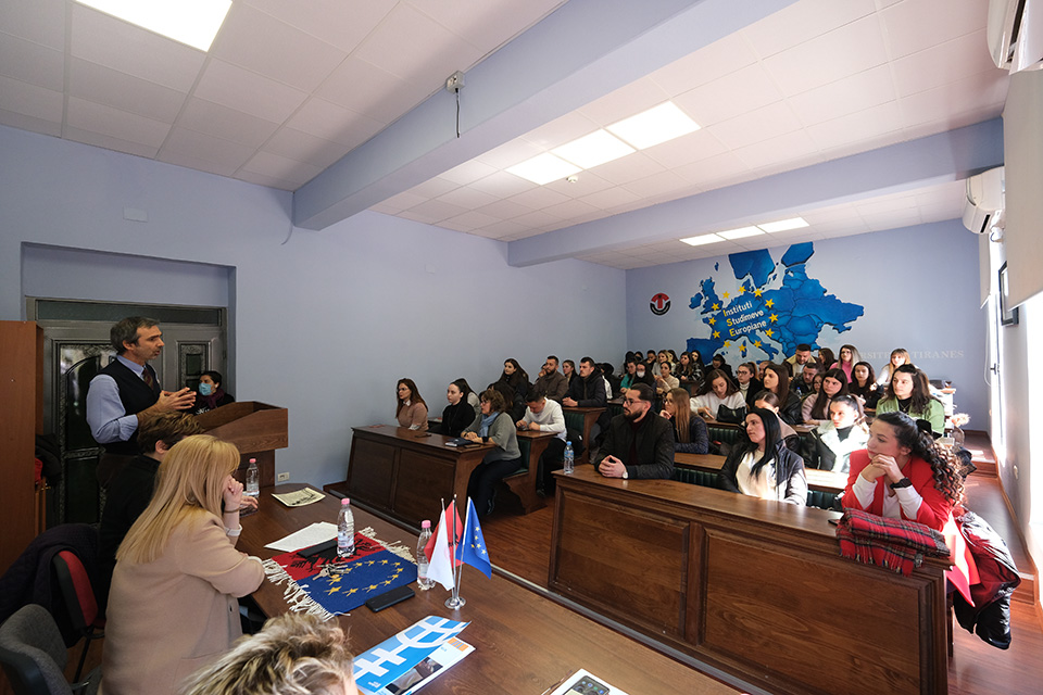 UN Women Representative, Michele Ribotta at an open lecture with Master’s students at the Institute of European Studies. Photo: UN Women Albania