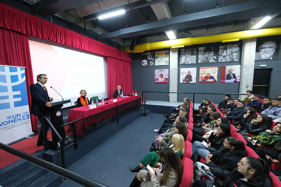 UN Women Representative, Michele Ribotta holding a lecture in “Marin Barleti” University. Photo: UN Women Albania