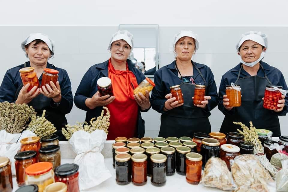 The “Golden Hands” of Leskovik at the newly established incubator, southeast of Albania. Photo: Municipality of Kolonja.